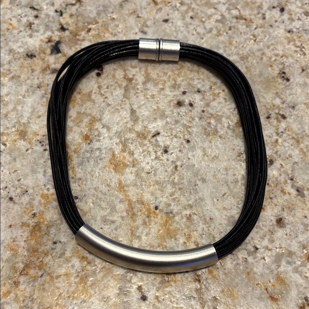 Elegant Black and Silver Necklace